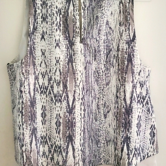 Banana Republic Women's Snakeskin Print Sleeveless Top - Picture 3 of 6